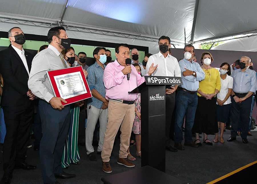 Rodrigo Garcia recebe título de cidadão itapeviense na inauguração