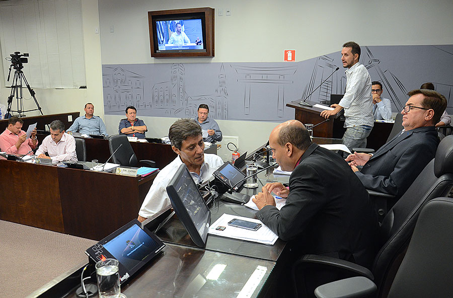 Criação de cargos na área da saúde e título de cidadania estão na pauta da 26ª sessão