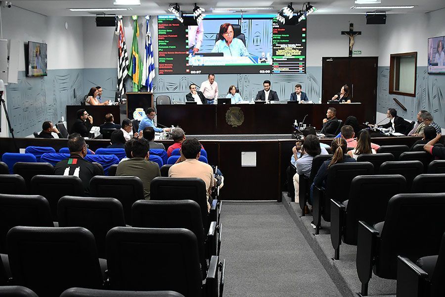 32ª sessão tem 8 itens para análise dos vereadores 32ª sessão tem 8 itens para análise dos vereadores