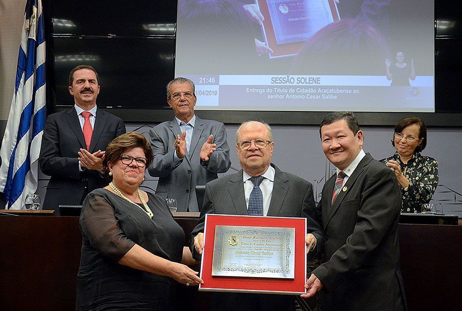 Antonio Cesar Salibe recebe Título de Cidadão Araçatubense