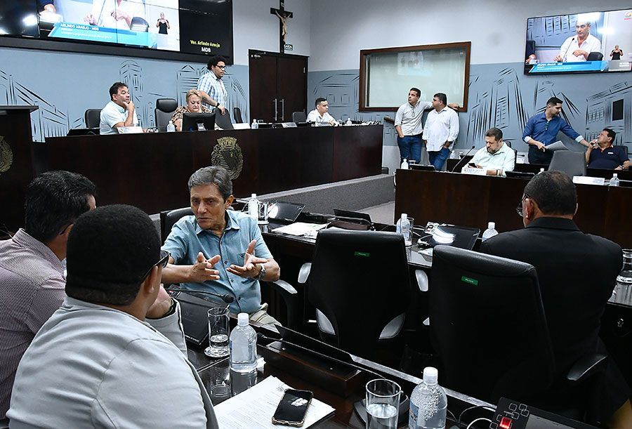 Câmara realiza sessão extraordinária nesta quinta-feira