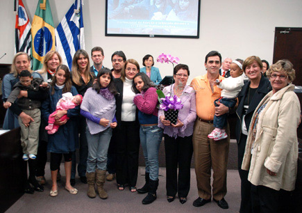 Câmara homenageia pais e filhos pelo Dia da Adoção<strong>(Veja Vídeo)</strong>