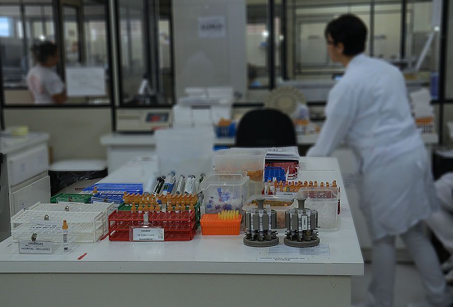 Exames de laboratório são tema de requerimento aprovado Exames de laboratório são tema de requerimento aprovado