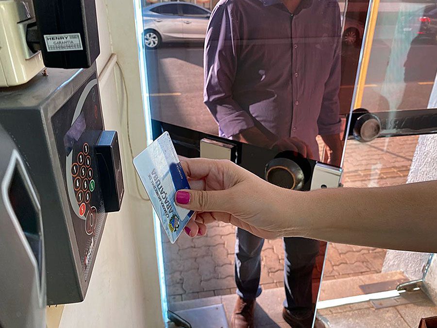 Legislativo estuda modernização do sistema de acesso de servidores e vereadores ao prédio