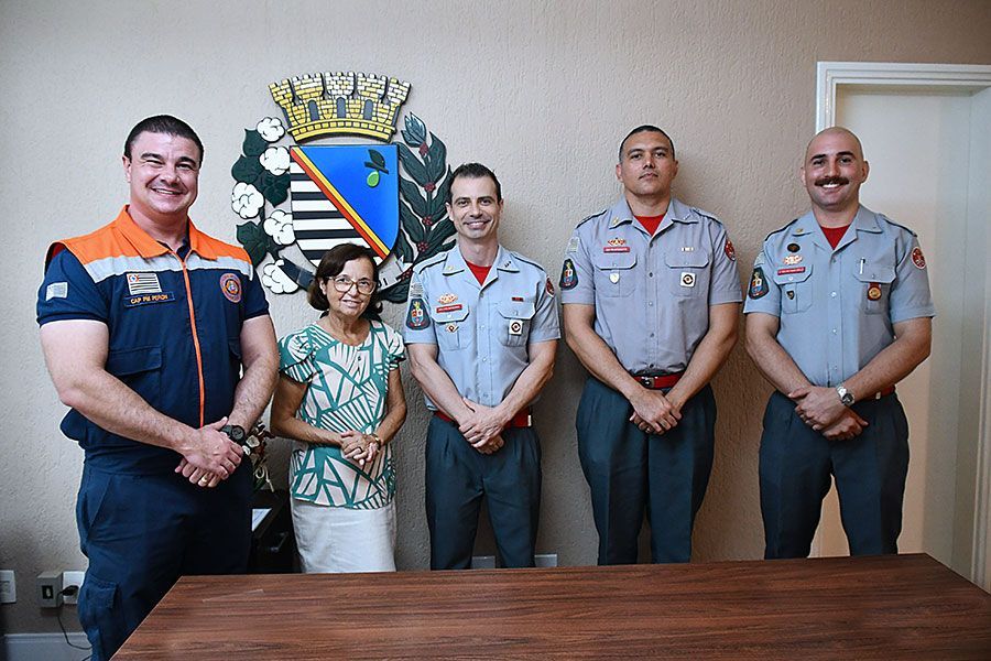 Novo comandante do 20º Grupamento de Bombeiros visita a Câmara