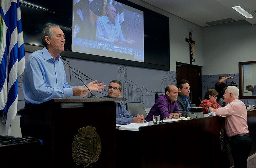 Vereadores aprovam três projetos durante sessão