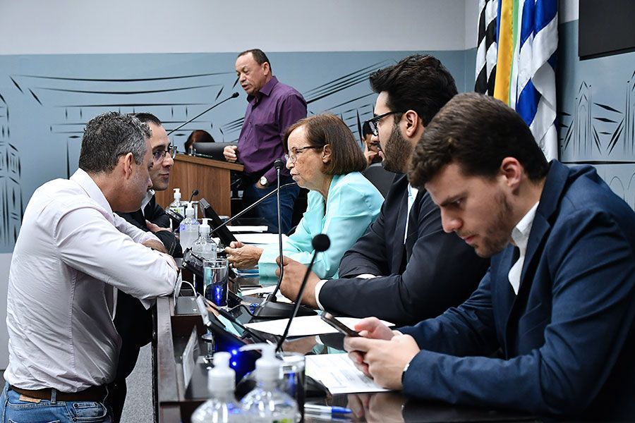 Ordem do Dia da 27ª sessão ordinária traz nove itens Ordem do Dia da 27ª sessão ordinária traz nove itens