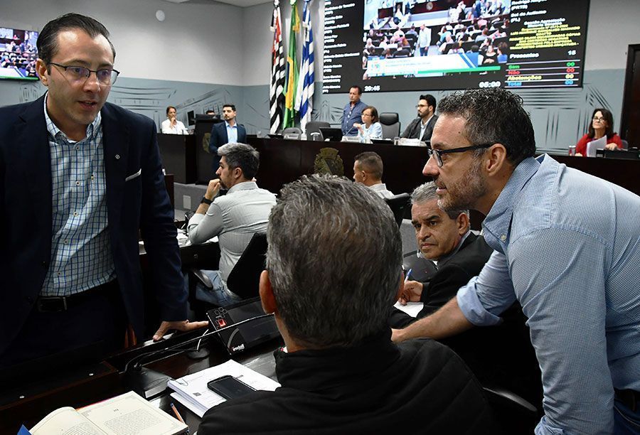 Pauta da 13ª sessão é aprovada na íntegra Pauta da 13ª sessão é aprovada na íntegra