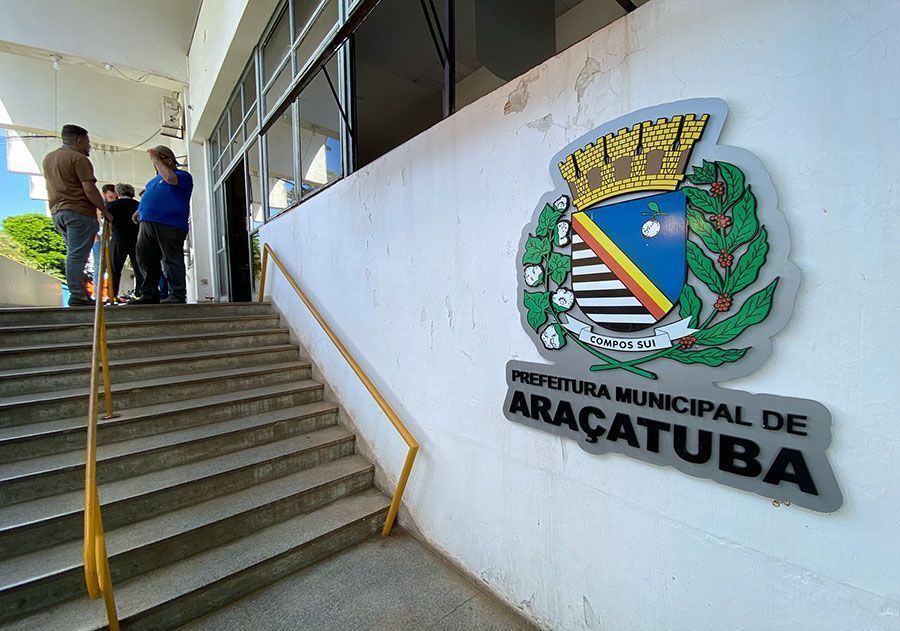 Plenário aprova criação de grupo para propor novo plano de carreira de servidores públicos Plenário aprova criação de grupo para propor novo plano de carreira de servidores públicos