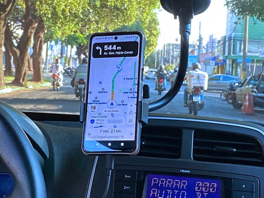 Plenário aprova criação de pontos de apoio a trabalhadores de aplicativos Plenário aprova criação de pontos de apoio a trabalhadores de aplicativos