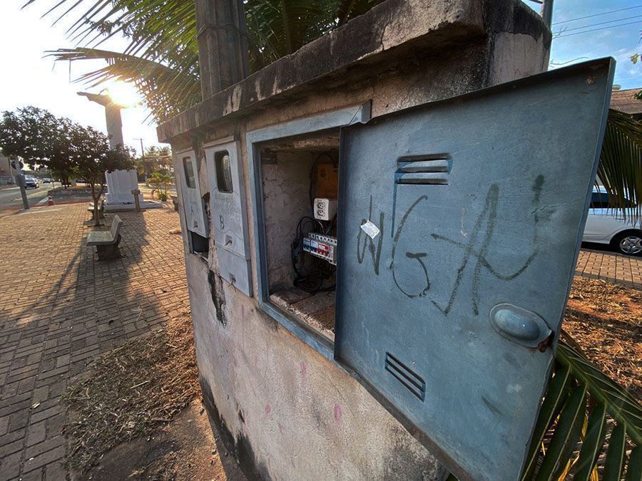 Projeto prevê punição a atos de vandalismo contra bens públicos Projeto prevê punição a atos de vandalismo contra bens públicos