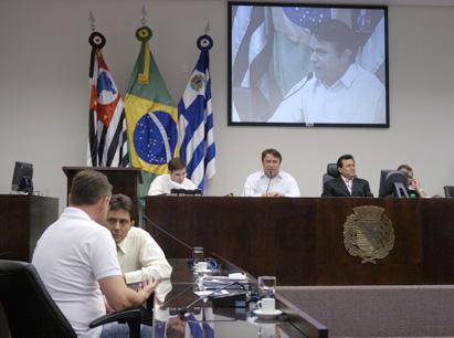 Vereadores aprovam seis projetos durante sessão