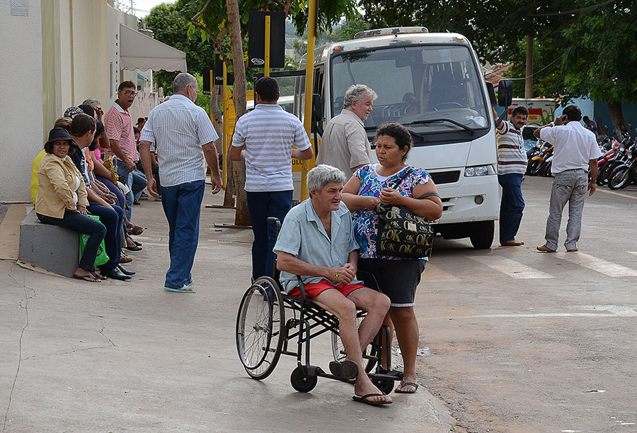 Plenário rejeita requerimento sobre veículos usados para transporte de pacientes