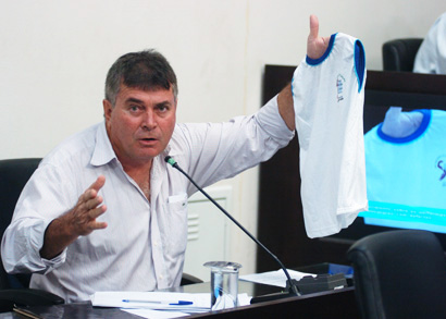 Requerimento sobre uniformes com defeitos é rejeitado