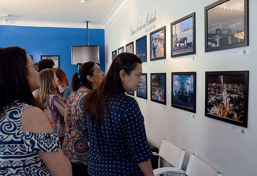 “Cultura e Arte na Câmara” completa um ano com exposição fotográfica