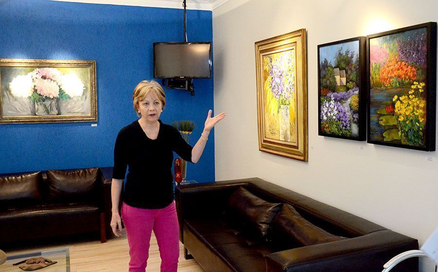 “Tempo de flores” é tema de exposição na Câmara